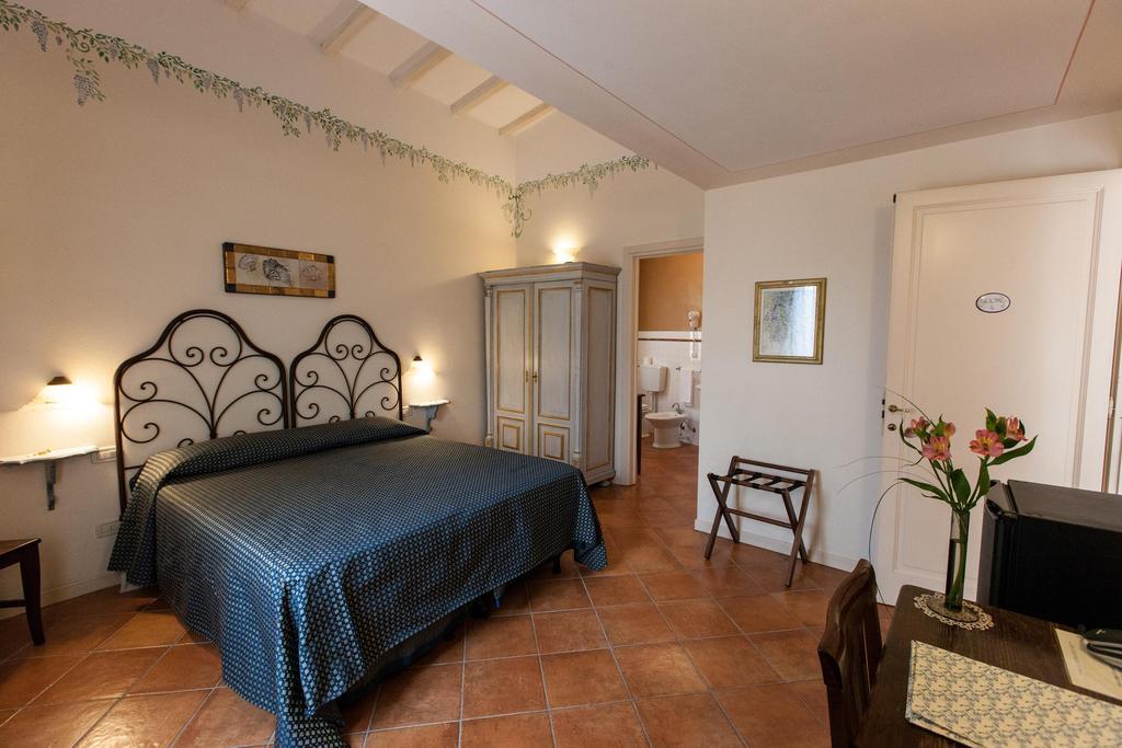 Hotel Locanda Degli Artisti Borgo San Lorenzo Phòng bức ảnh