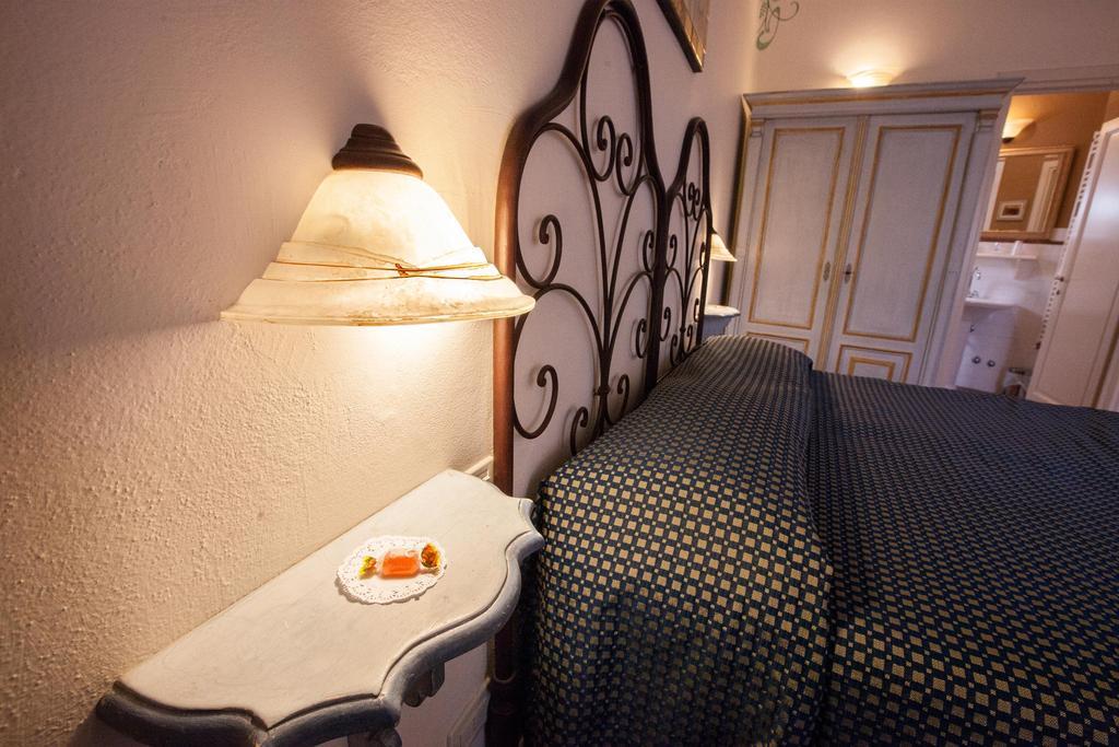 Hotel Locanda Degli Artisti Borgo San Lorenzo Phòng bức ảnh