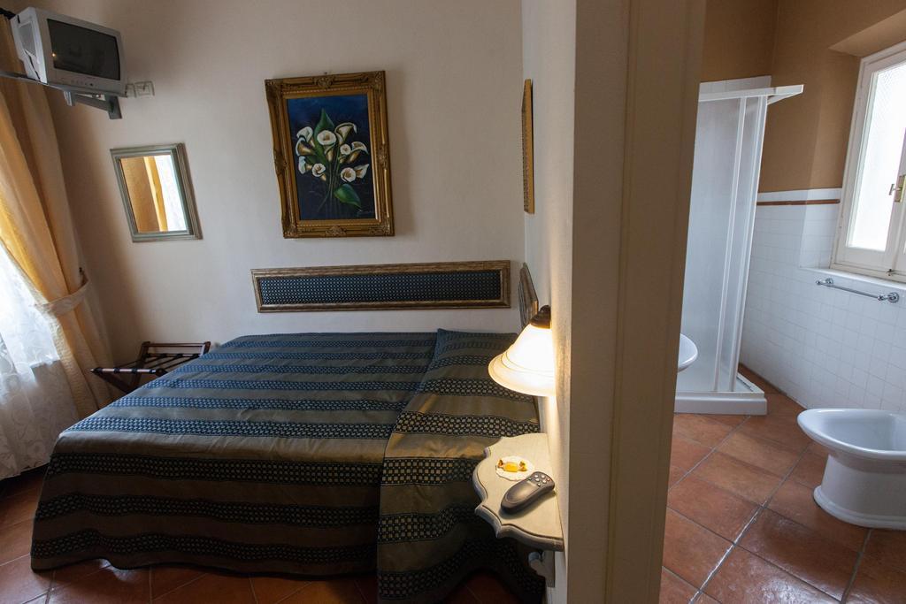 Hotel Locanda Degli Artisti Borgo San Lorenzo Phòng bức ảnh