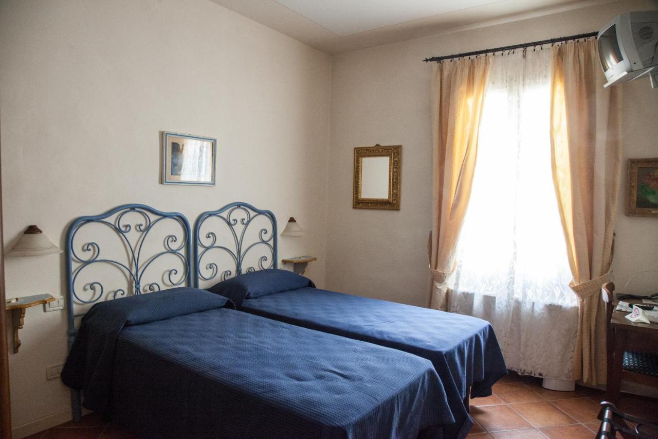 Hotel Locanda Degli Artisti Borgo San Lorenzo Ngoại thất bức ảnh